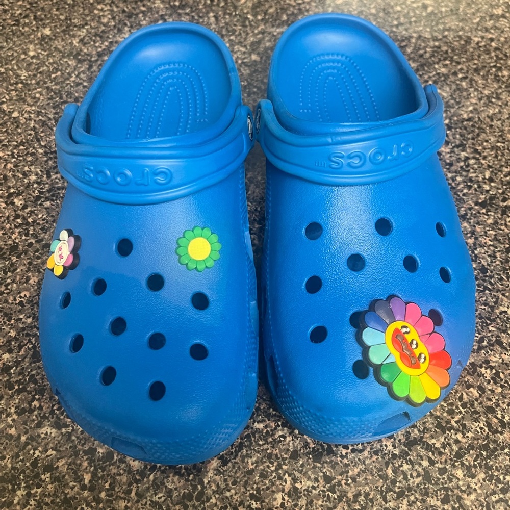 Crocs